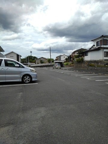ドリームハイツ辻Ｂの駐車場