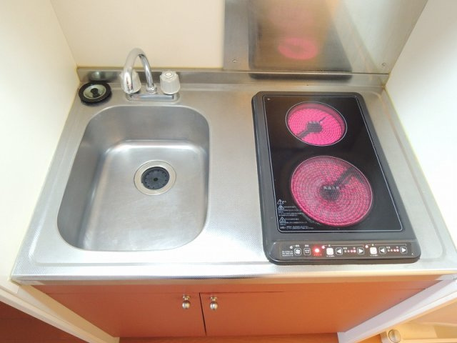 レオパレスみどりのキッチン|電気コンロ２口.