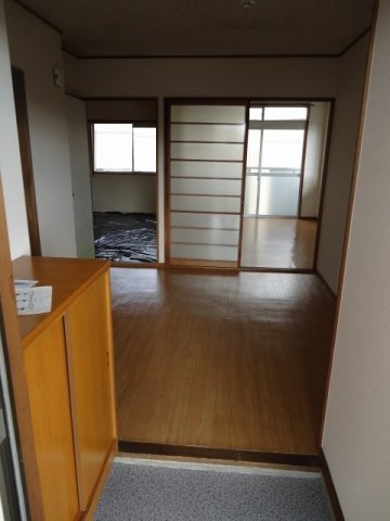 エクセル中島の玄関