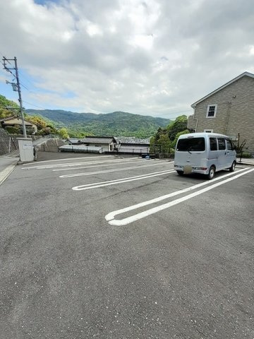 グリーンヒルの駐車場