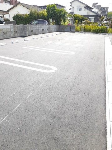 クレメントＳＫ　Ⅲの駐車場