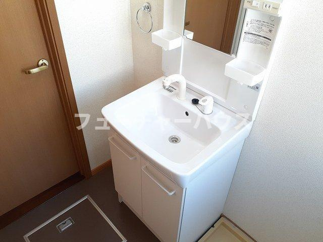 プレミアージュＢの洗面所|スペースが確保できる洗面所です