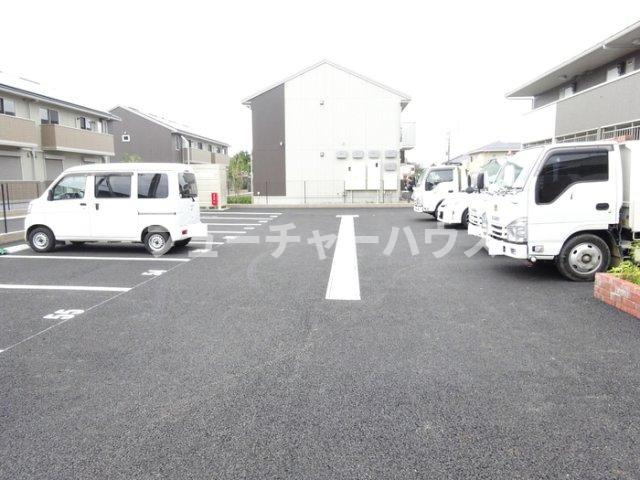 グランマーレＭＩＴＯ　Ｅの駐車場