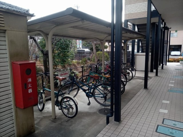 レオパレスＪＨＫのその他|自転車置き場