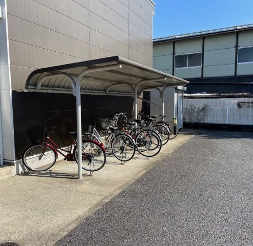 レオパレス陽空のその他|屋根付き駐輪場完備