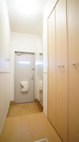 エクセレント　リリー　Ｈの玄関
