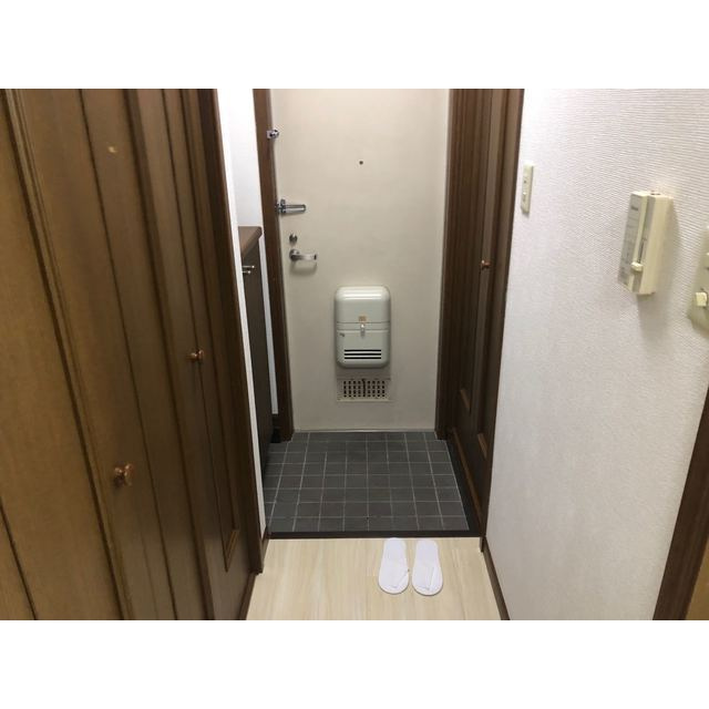 フロンティアⅢ　Ｄ棟の玄関