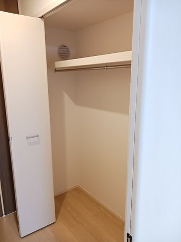 サンセレヴェ橋本の収納