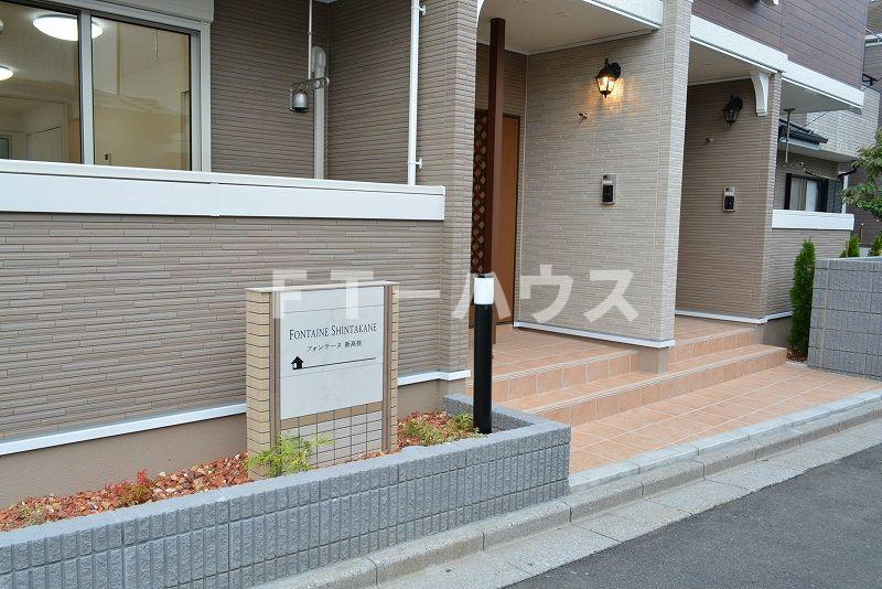 フォンテーヌ新高根のエントランス