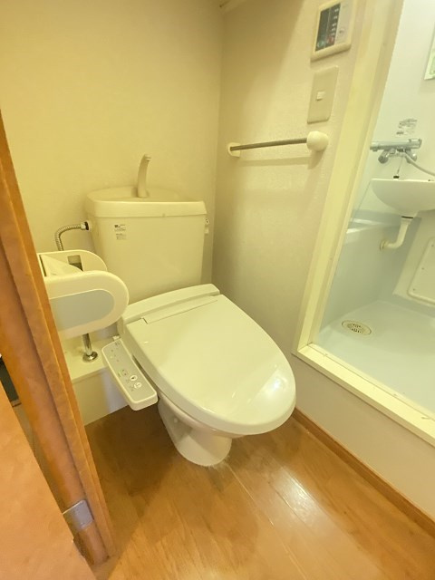 尼崎市西川２丁目のアパートのトイレ