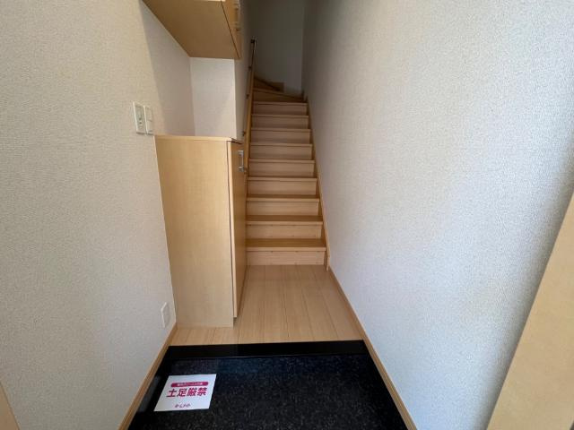 Ｒｕｈｅ（ルーエ）の玄関|玄関