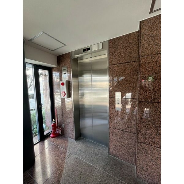 吹田市片山町１丁目の店舗事務所