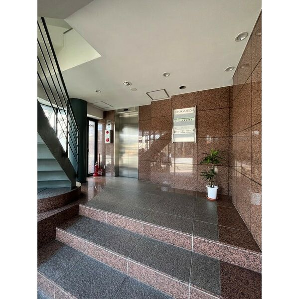吹田市片山町１丁目の店舗事務所