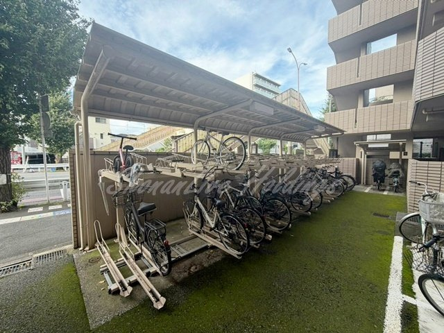 川崎市川崎区中島２丁目の賃貸マンションのその他共用部分|駐輪スペース付き♪