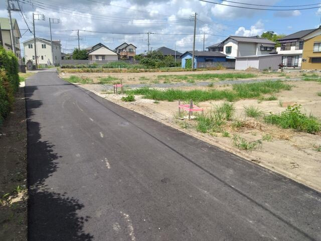 住宅用地・A区画の外観|前面道路