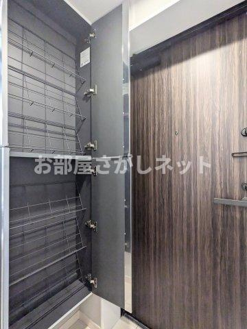 セレヌコート池袋本町の玄関