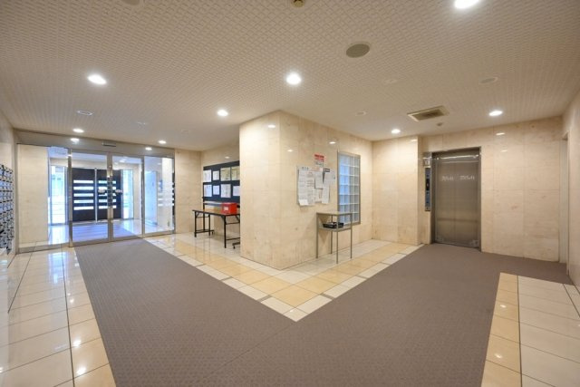 ヴェルト日本橋シティのエントランス|建物の内部です
