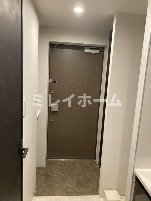 コンポジット南雪谷の玄関