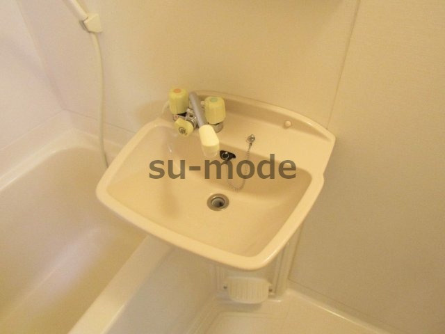 ハイツコンフォールの洗面所