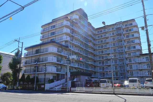 府中市緑町２丁目の中古マンションの外観