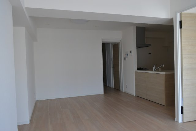 府中市緑町２丁目の中古マンションの居間・リビング