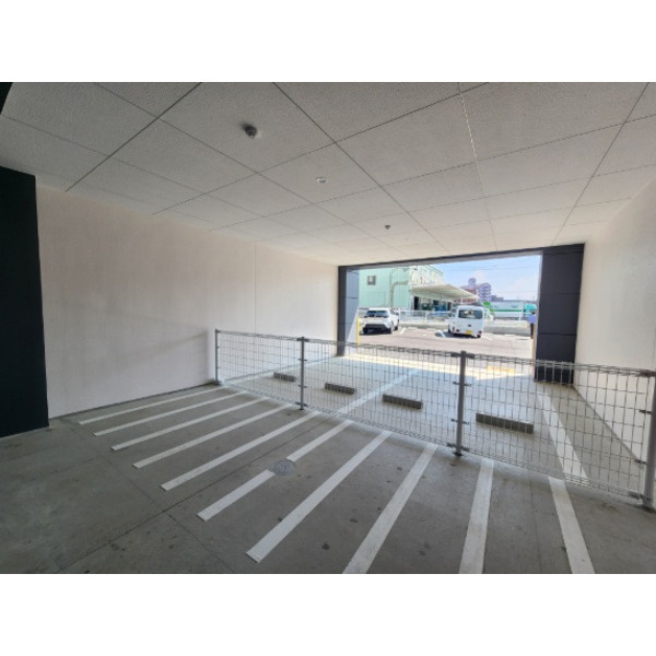福岡市東区多の津５丁目の賃貸マンションのロビー