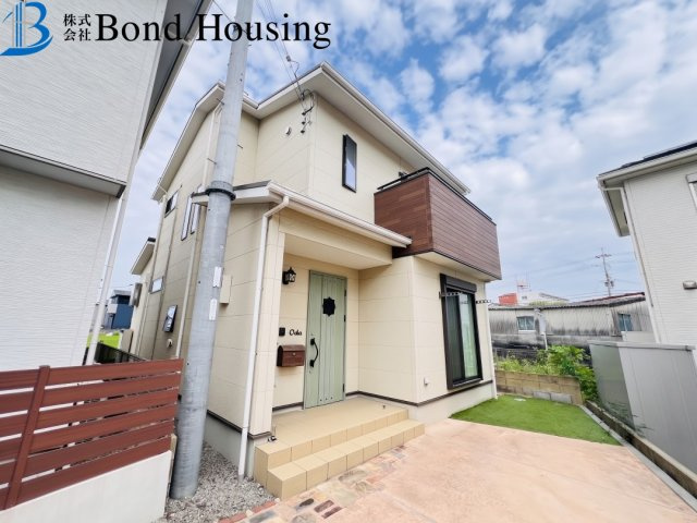 築10年の良質中古戸建　大久保町大窪の外観|一戸建て-明石市大久保町大窪
 写真はAI加工にて家具や荷物は消しております。写真と現況が相違ある場合は現況優先になります。
写真はAI加工にて家具や荷物は消しております。写真と現況が相違ある場合は現