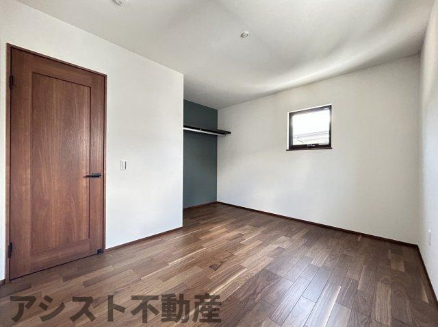 LumLumina Terrace 飯塚駅西7号地の洋室|落ち着いた色調の洋室です