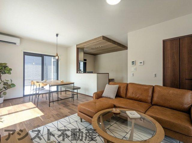 LumLumina Terrace 飯塚駅西7号地の居間・リビング|リビングです