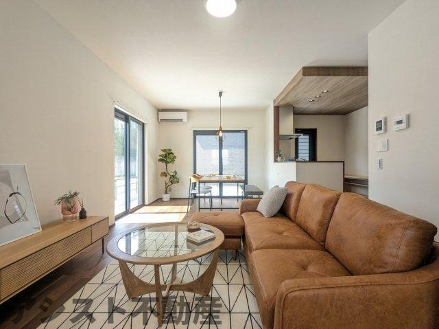 LumLumina Terrace 飯塚駅西7号地の居間・リビング|おしゃれな居間です