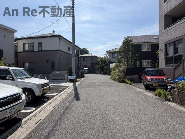 コンプレットの周辺