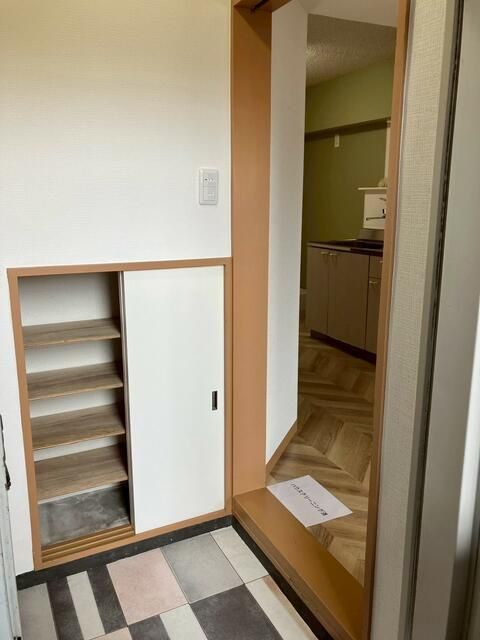 文祥堂マンションの玄関