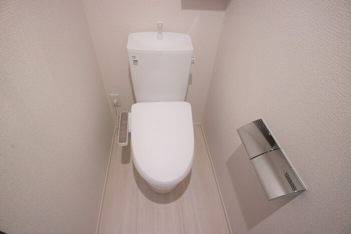 D-ROOM江井島のトイレ