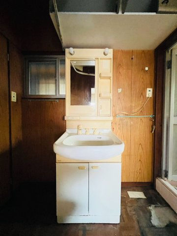 下畑町字石畳戸建の洗面所