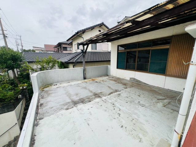 下畑町字石畳戸建のバルコニー