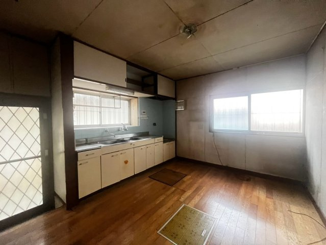 下畑町字石畳戸建の居間・リビング