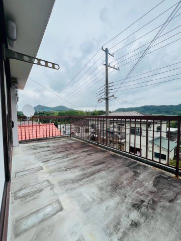 下畑町字石畳戸建の駐車場