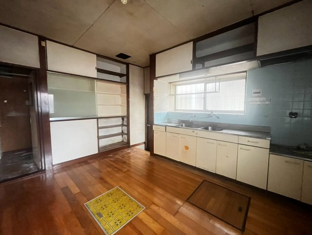 下畑町字石畳戸建の居間・リビング