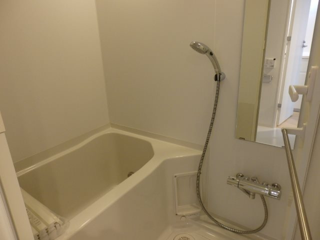 新品家具付きマンション六本木13(KaGood東京)の浴室