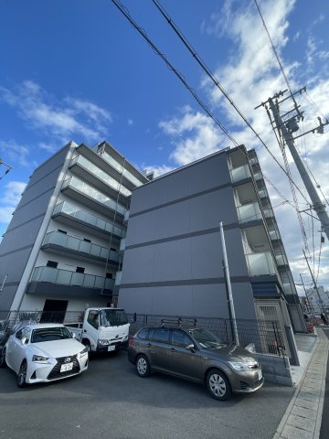 LIVIAZ KOBE LaMerの外観