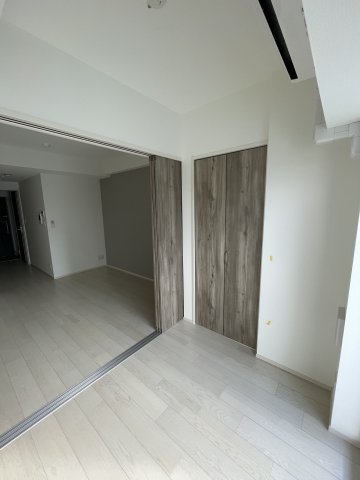 LIVIAZ KOBE LaMerの寝室