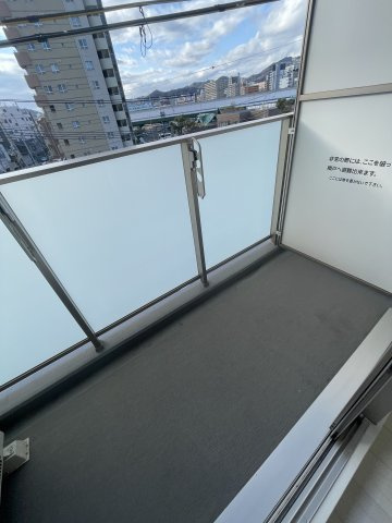 LIVIAZ KOBE LaMerのバルコニー