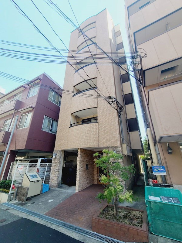 フラット34西宮の外観