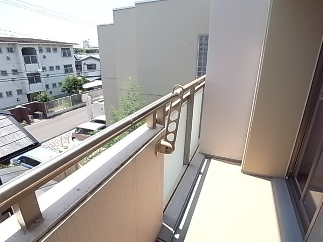 ヒルズ三番町のバルコニー