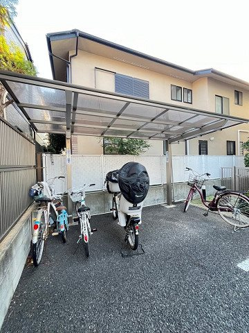 ヒルズ三番町の外観