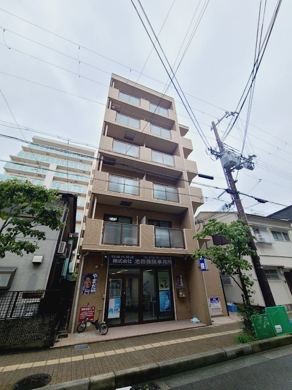 レジェンド西宮の外観