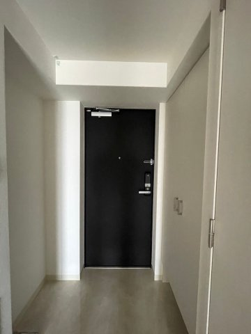 大阪市浪速区幸町３丁目の賃貸マンションの玄関