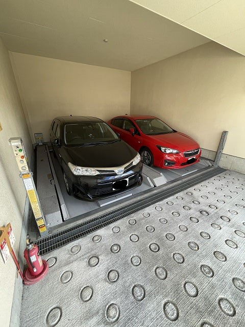 ルシェリア夙川の駐車場