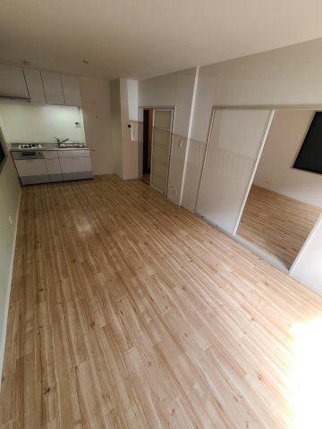 シャレオ上大市の居間・リビング