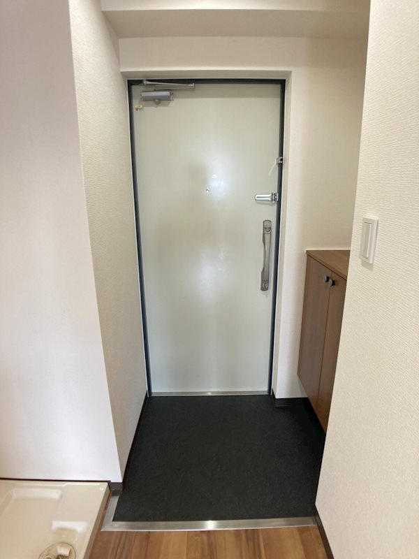 Marks難波南の玄関